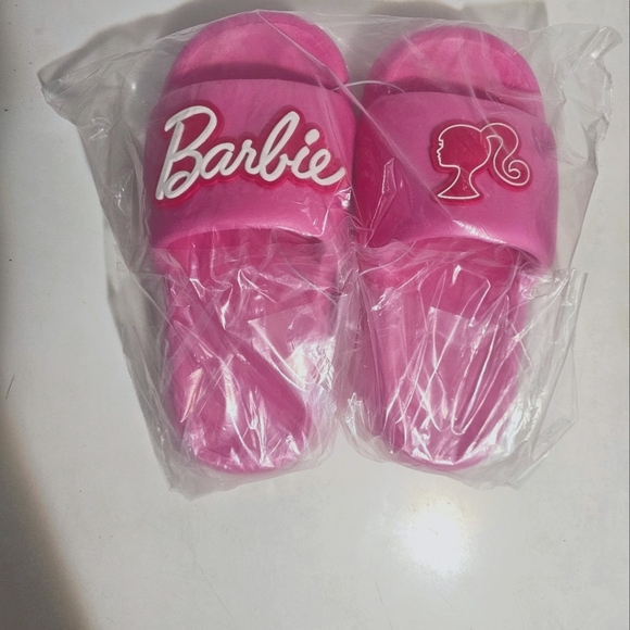 Barbie Slippers - Picture 2 of 6